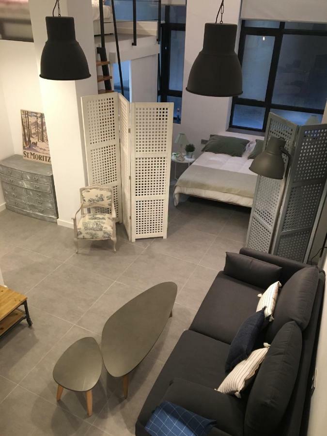 شقة Lofts Miriam كاديز المظهر الخارجي الصورة